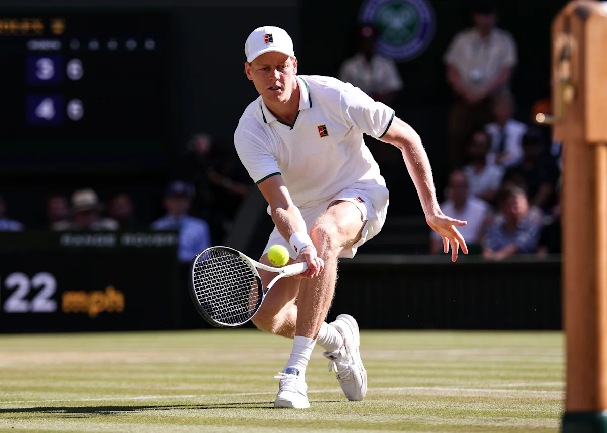 Jannik Sinner perui osallistumisensa Shanghain Mastersiin – polvivamma pitkittyy